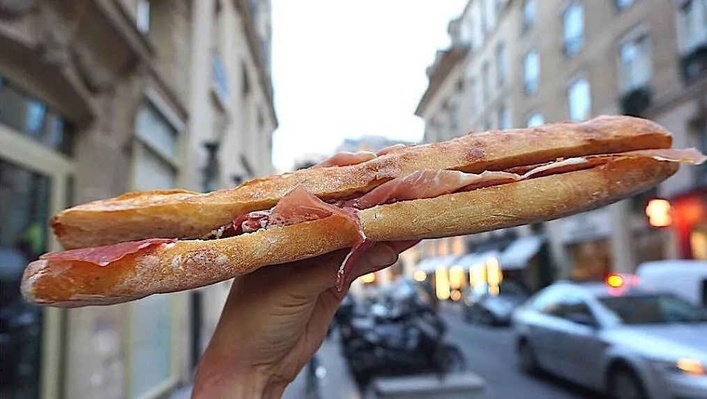 Časopis Time out je proglasio sendvič sa šunkom i puterom u pariškom restoranu Le Petit Vendômeom za najbolji sendvič na svijetu