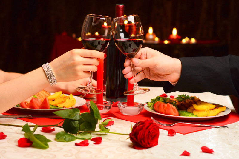 Ručak za dvoje najskuplji u Švajcarskoj i na Islandu