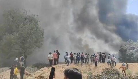 Avionska nesreća u Indiji - boing pao naurbano područje