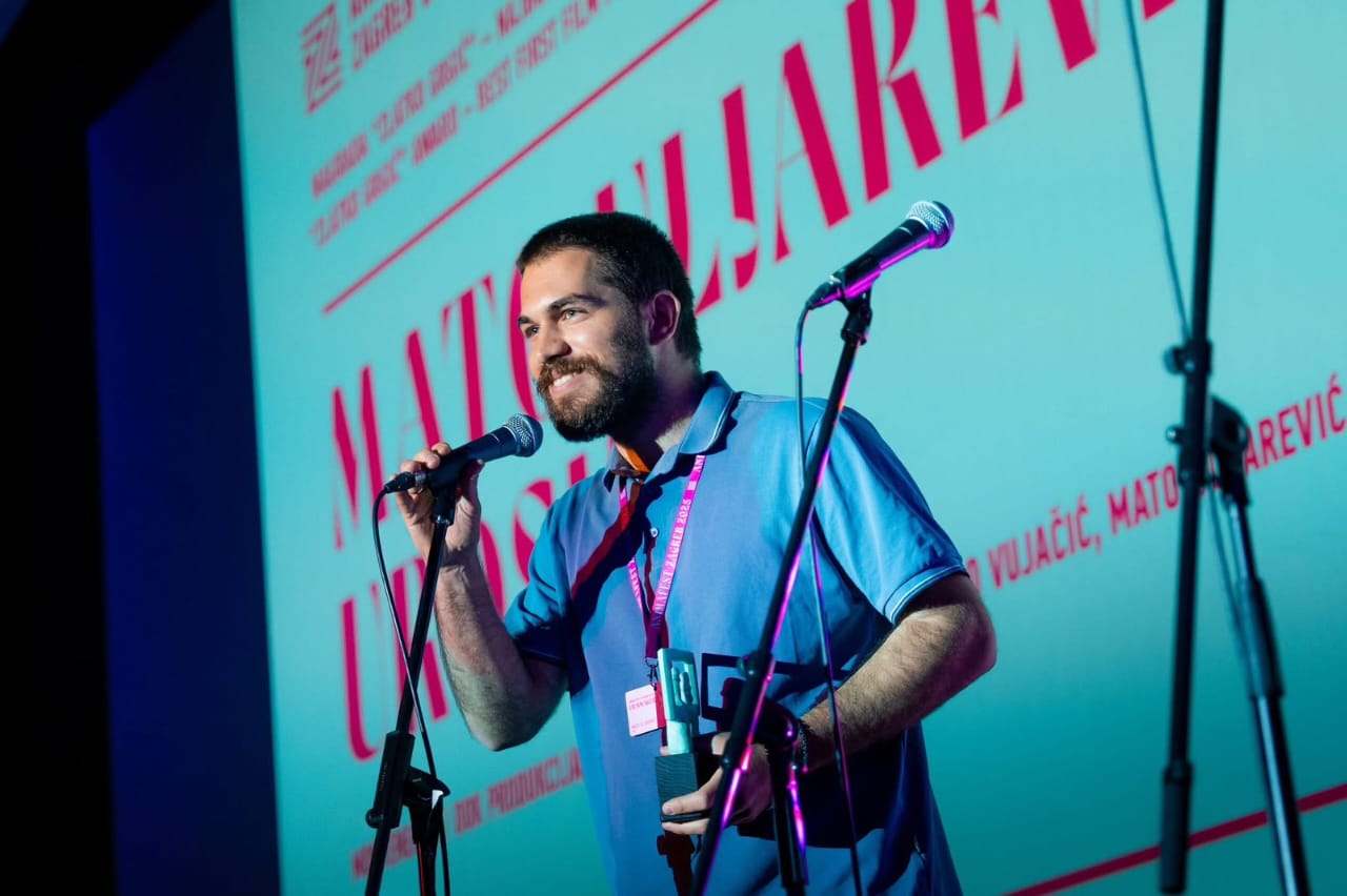 Mato Uljarević prilikom dobijanja „Zlatko Grgić“ za animirani film „Uroš“ na 35. Svjetskom festivalu animiranog filma – Animafest Zagreb Mato Uljarević: Vjerujem da ne postoji digitalna tehnika koja može da zamjeni ručni rad