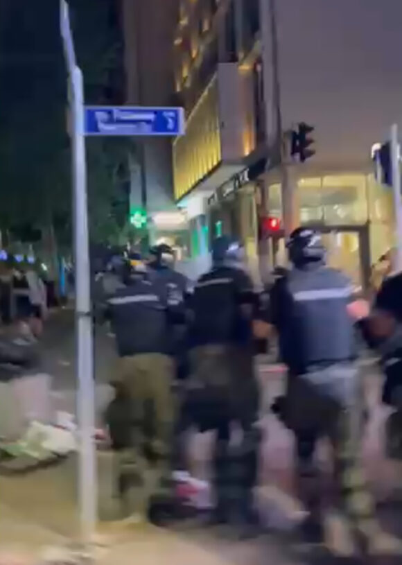 Beta: Žandarmerija intervenisala protiv grupe mladića u centru Beograda