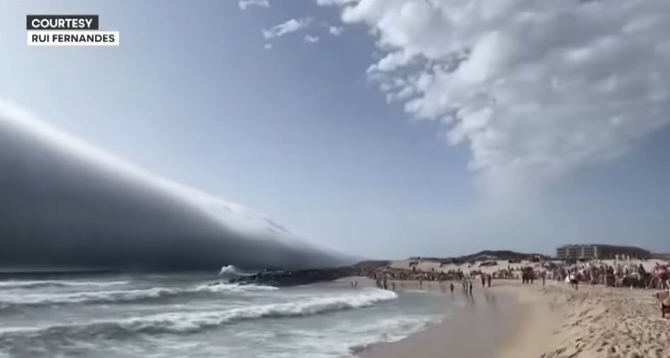 Oblak kao cunami talas