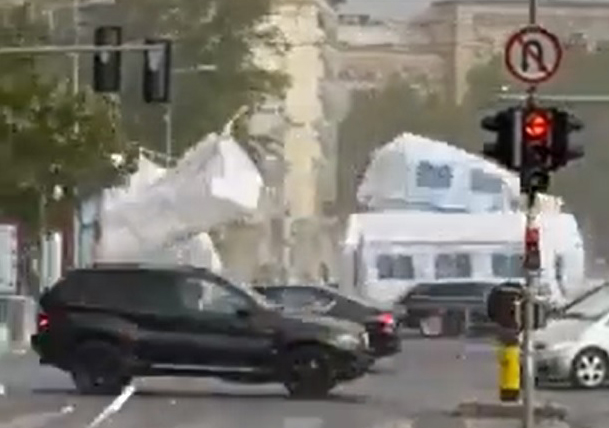 Oluja oduvala 'Ćaćilend'