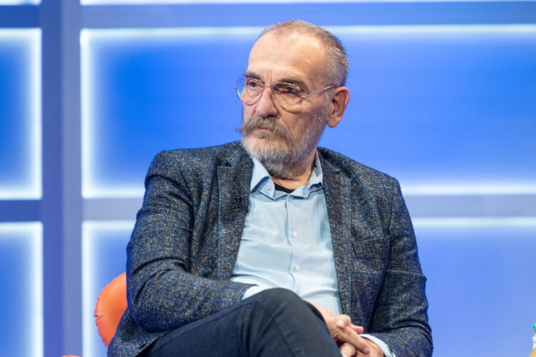 Dramski pisac Kovačević se obratio policajcima: Otac ti poručuje da ove godine na slavu ne dolaziš