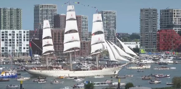 Stotine istorijskih jedrenjaka doplovile u Amsterdam