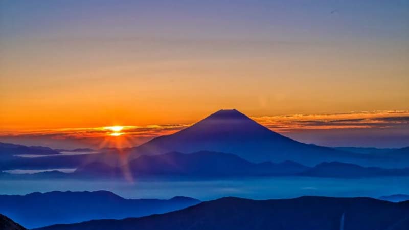 planina Fudži Stogodišnjak se popeo na Fudži