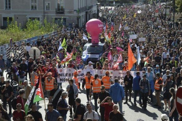 Francuska danas na nogama