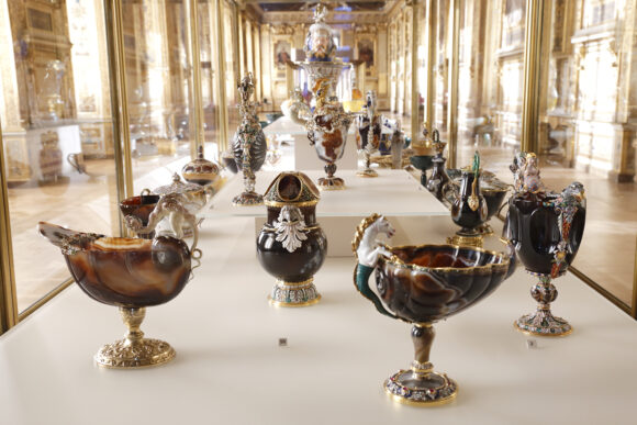 Lopovi opljačkali dragulje iz Apolonove galerije u Luvru