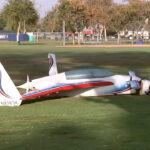 Ženi na glavu pao avion (