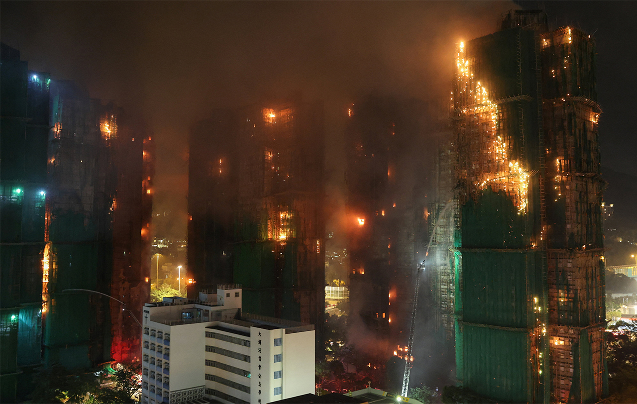 Požar u Hong Kongu usmrtio više od 30 ljudi