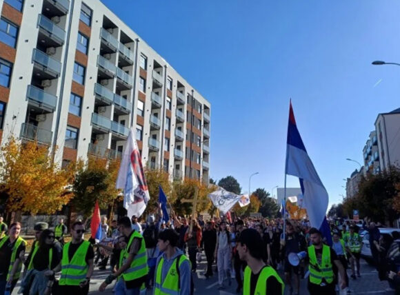 Komemorativni skup u Novom Sadu povodom godišnjice pada nadstrešnice na Željezničkoj stanici