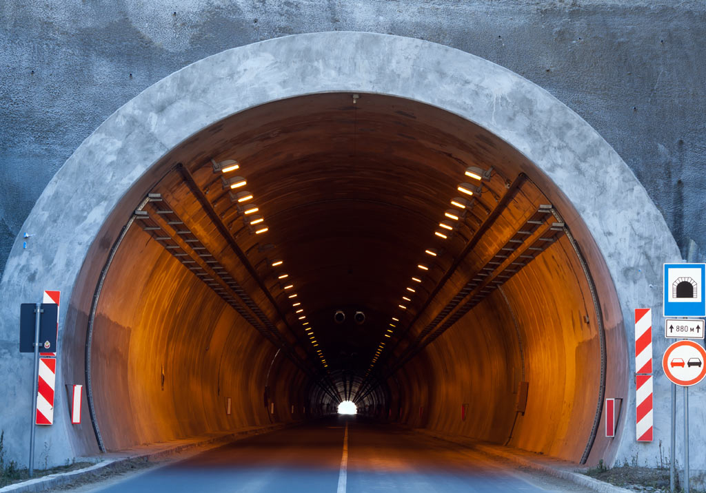 Tunel Vrmac Uprava za saobraćaj: Sjutra obustava saobraćaja kroz tunel Vrmac od 11 do 13 časova