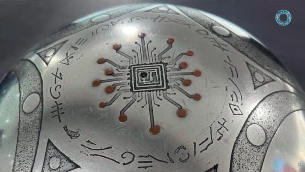 Buga sfera (ili Buga Sphere na engleskom) je tajanstveni metalni objekat otkriven u gradu Buga u Kolumbiji, koji je postao globalna senzacija zbog svojih neobjašnjivih svojstava i spekulacija o vanzemaljskom porijeklu