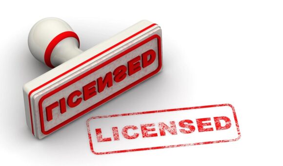 Ако је лиценција, или лиценца, од латинске ријечи licentia, дозвола, или одобрење, каквог смисла има говорити да је дозвољена лиценца?