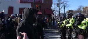 Protesti u više gradova SAD protiv agenata ICE