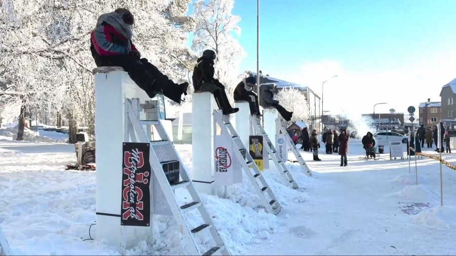 FOTO: RTCG sjedjenje na ledu