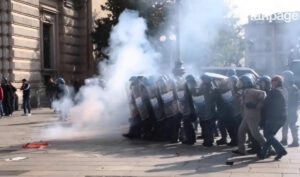 Ljevičarski protest u Torinu prerastao u žestok okršaj sa policijom