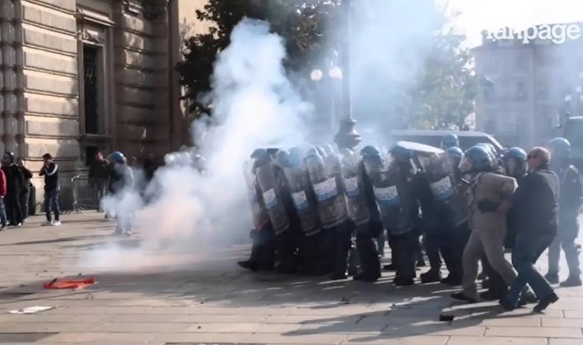 Ljevičarski protest u Torinu prerastao u žestok okršaj sa policijom