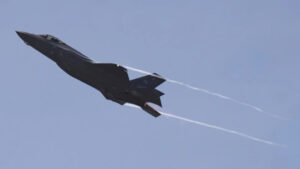 Iranci oborili američki avion, bezuspješno spašavanje pilota