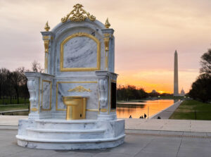 Zlatna WC šolja inspirisana Trampom